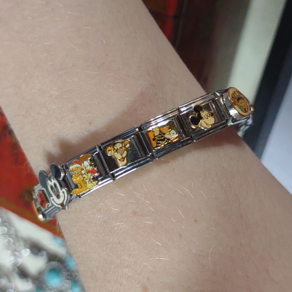 DISNEY Betty Boop, Winnie The Pooh Charm Bracelet - Picture 9 of 9